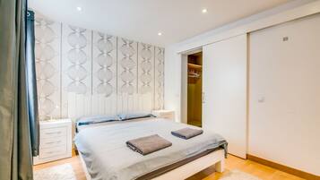 2 chambres, fer et planche Ă repasser, Wi-Fi, draps fournis