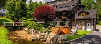 Ferienhous am BACH in Szklarska Poreba mit Schwimmbad, Sauna,  Hot Banja