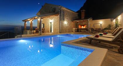 NEW! Stone house in quiet location, heated pool + sea views, ideal for familys