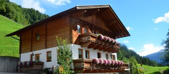 Apartment "Nikolaus" in Matrei in Osttirol, in the Hohe Tauern National Park