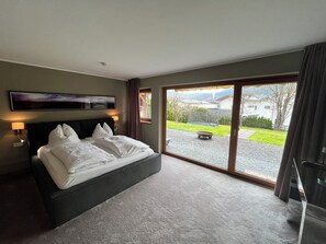 6 chambres, fer et planche à repasser, lit parapluie, Wi-Fi gratuit