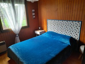 3 makuuhuonetta, silitysrauta/-lauta, vauvan matkasänky, ilmainen Wi-Fi