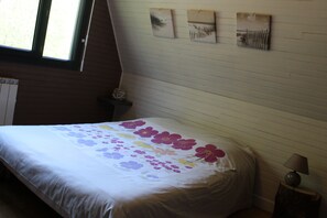 3 bedrooms, WiFi, bed sheets