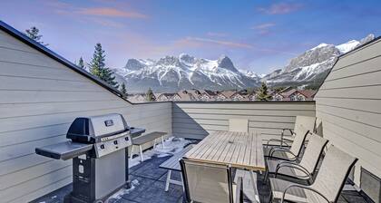 Brand New Canmore townhome