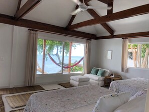5 bedrooms, in-room safe, WiFi, bed sheets