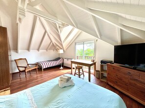 4 bedrooms, iron/ironing board, free WiFi, bed sheets - House, Villa, swimming pool, sea view, 10 people (8 adults 2 children), 4 bedrooms (LE GOSIER)