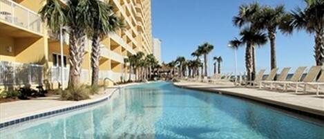 Ulkouima-allas, lämmitetty uima-allas