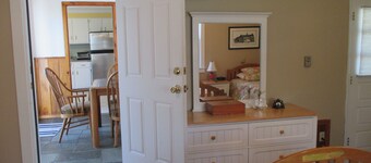 Accogliente, pulito, biciclette, kayak, lavanderia, biglietti per il traghetto, vicino alla pista ciclabile e alla città