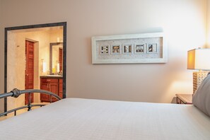 2 Schlafzimmer, Zimmersafe, Schreibtisch, kostenloses WLAN