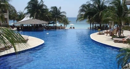 100 pasos de la playa de la suite principal de lujo de Infinity Bay, 1388 pies cuadrados, segundo piso y vista