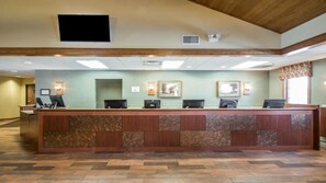 Lobby - WISC DELLS CHRISTMAS MTN VILLAGE 2 BR TOWNHOME 6/28/26-7/5/26 (Wisconsin Dells)
