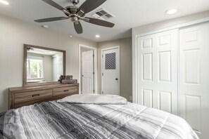 4 chambres, fer et planche à repasser, Wi-Fi gratuit, draps fournis