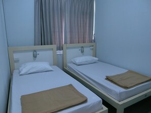 Standard Twin Room with Shared Bathroom