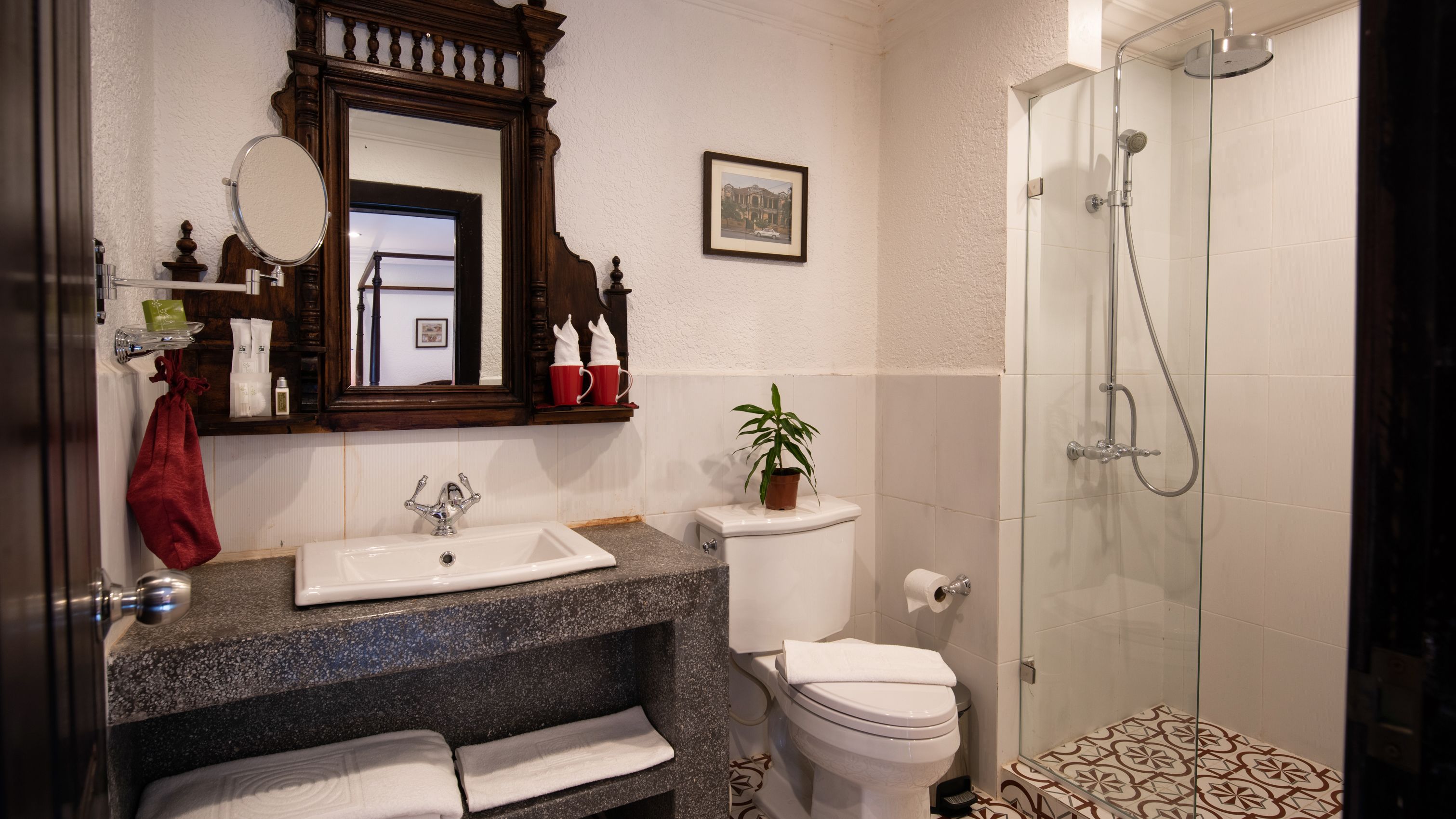 separate bathtub and shower, deep-soaking bathtub