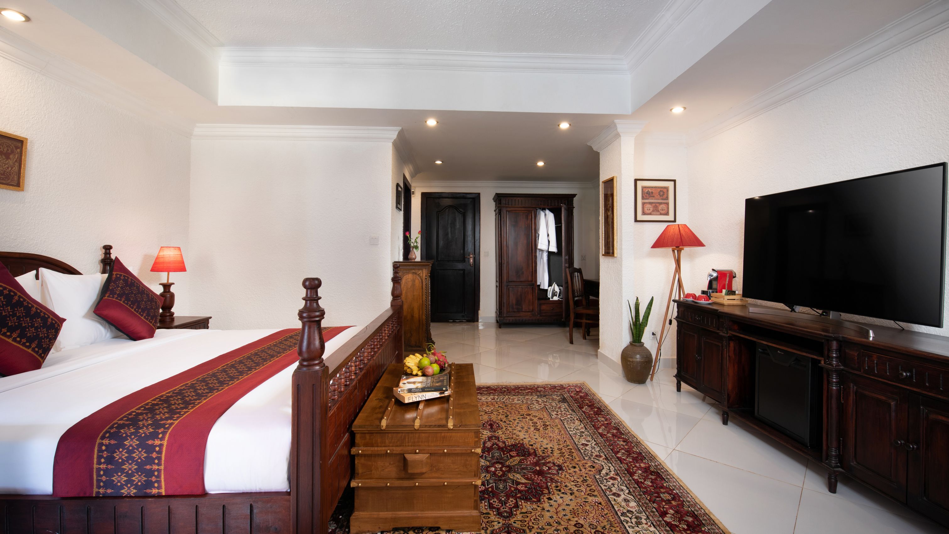 colonial suite -daily afternoon tea | 1 bedroom, premium bedding, pillow-top beds, minibar