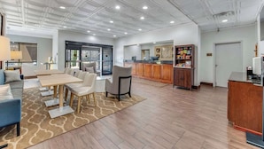 Lobby - Comfort Inn (Thomasville)