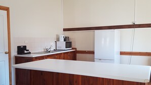 Habitación familiar, varias camas, para no fumadores | Cocina privada