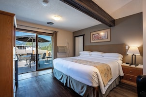 Hypo-allergenic bedding, pillowtop beds, blackout drapes