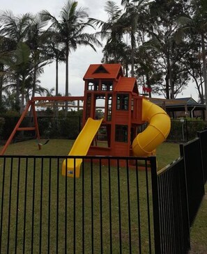 Children’s area - Tabourie Lake Motel (Lake Tabourie)