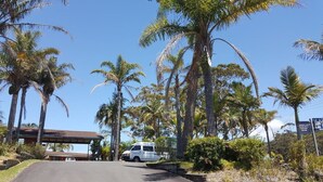 Unclassified image, 5 of 45, button - Tabourie Lake Motel (Lake Tabourie)