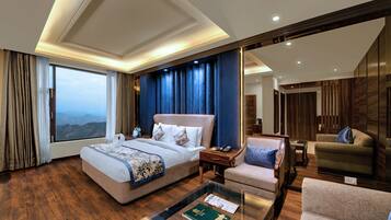 Super Deluxe Room | In-room safe, soundproofing, iron/ironing board, free WiFi