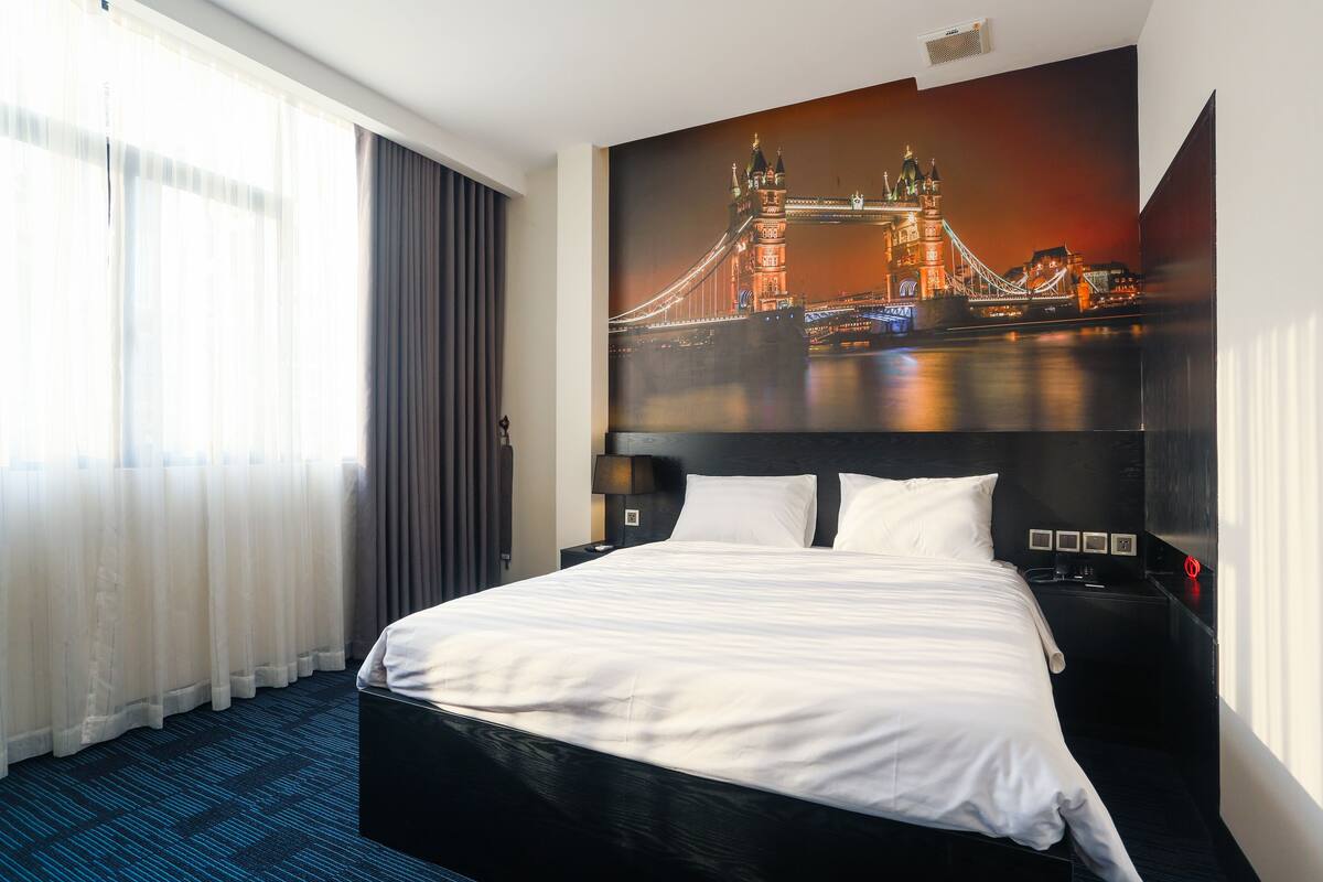 Deluxe Room | Desk, WiFi (free)