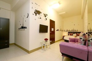 Kamar Double Ekonomi, 1 Tempat Tidur Double, Bebas Asap Rokok | Meja kerja, kedap suara, Wi-Fi gratis, dan seprai linen