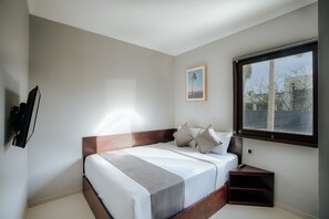 Minibar, in-room safe, desk, soundproofing - BRAW inn Canggu (Canggu)