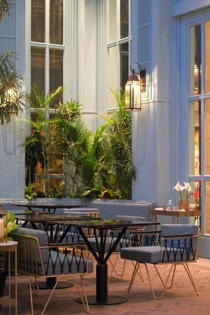 Restaurant - Kanvaz Village Resort Seminyak (Seminyak)