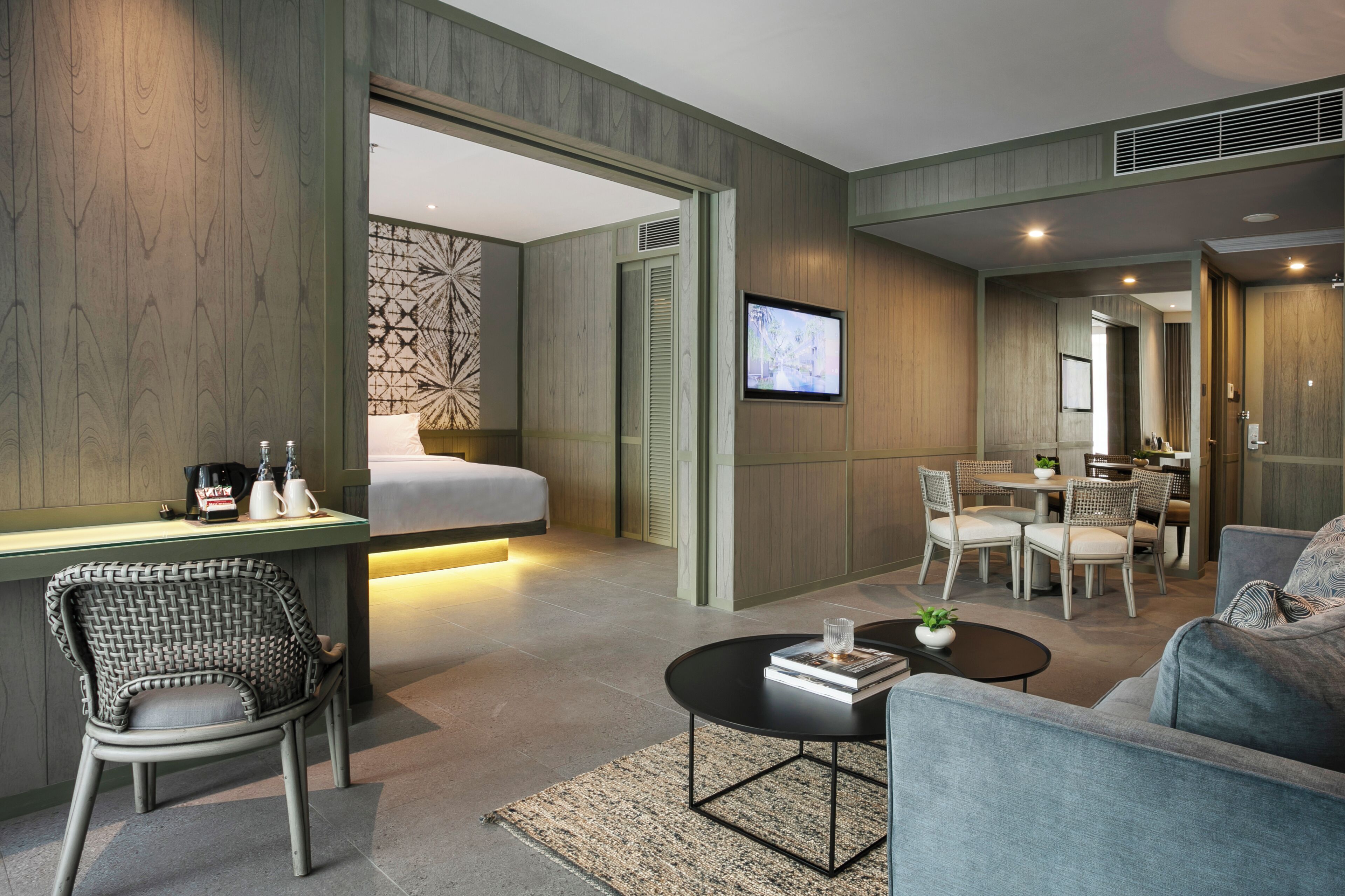 premium bedding, in-room safe, desk, soundproofing