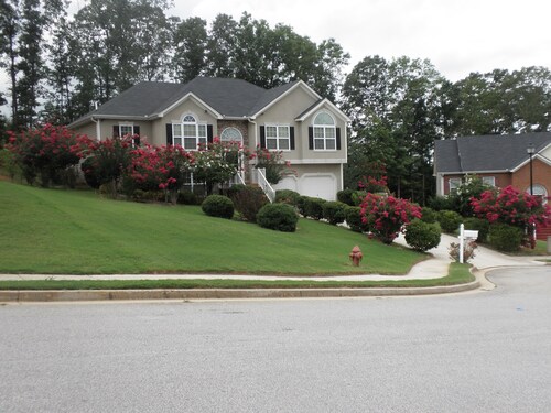 Metro Atlanta Apartment in a House in Douglasville, Georgia 30135 U.S.A.