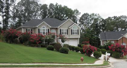 Metro Atlanta Apartment in a House in Douglasville, Georgia 30135 U.S.A.