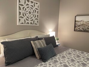 2 chambres, matelas mémoire de forme, fer et planche à repasser, Wi-Fi