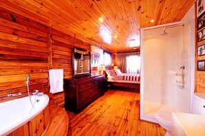 House, 4 Bedrooms, Non Smoking, Sea View | Bathroom