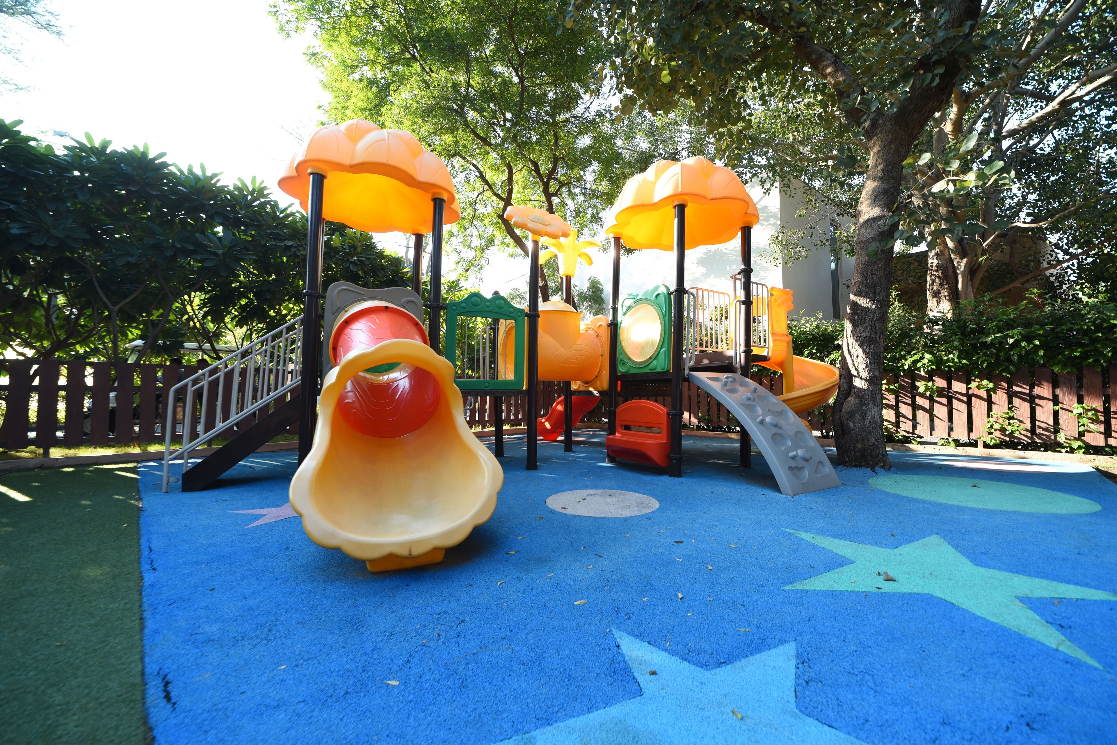 children’s play area – outdoor