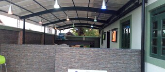 Dionzec Hotel & Suites