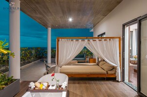 Ropa de cama de alta calidad y minibar 