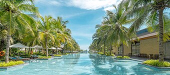 Rosa Alba Resort & Villas Tuy Hoa