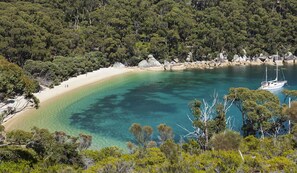 Beach nearby - Prom Coast Apartments (Sandy Point)
