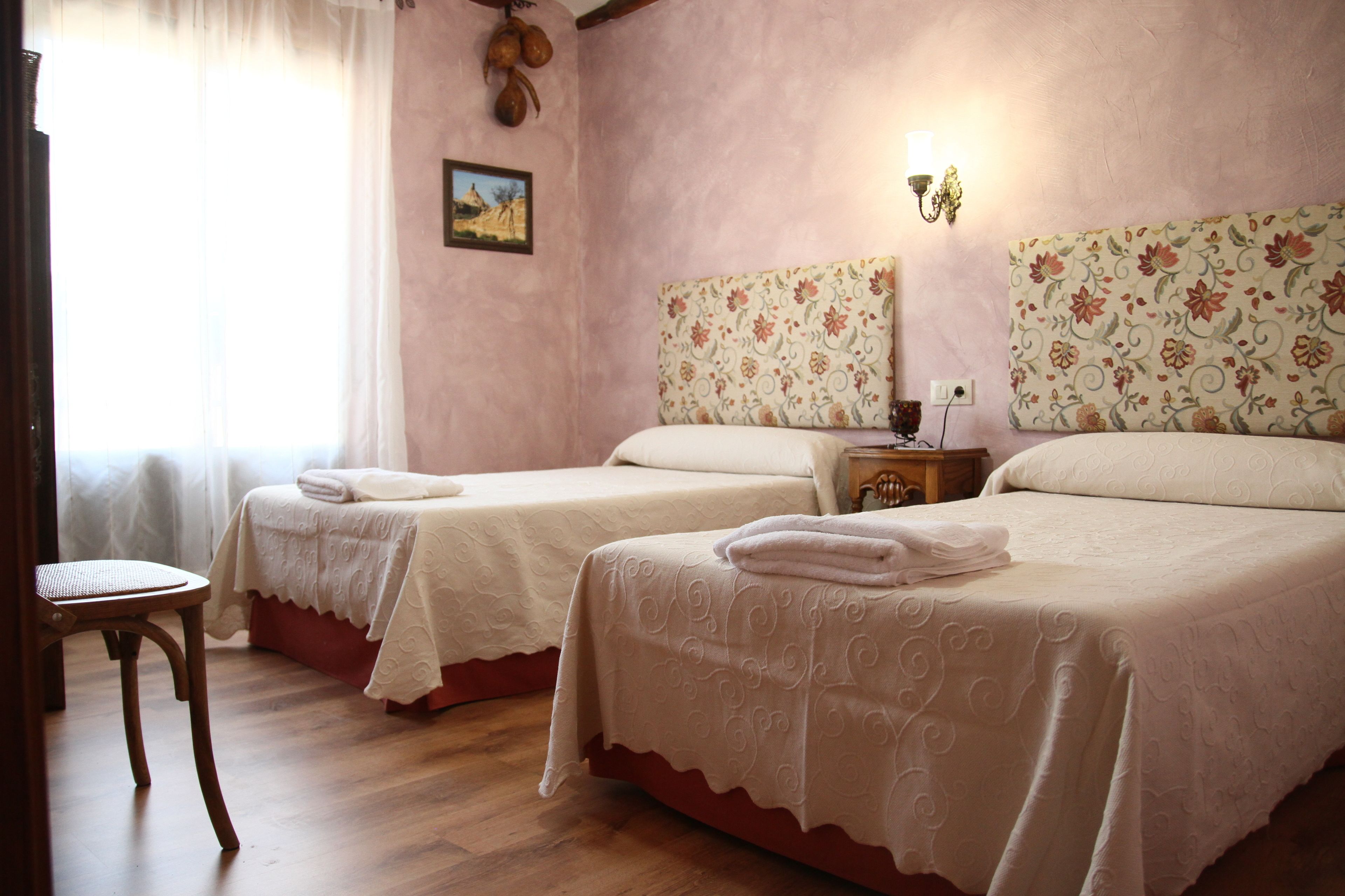 طراز فريد لكل وحدة ومكتب وستائر تعتيم ومكواة/لوح كي