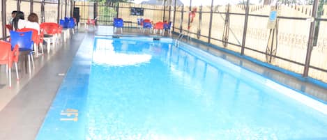 Utomhuspool