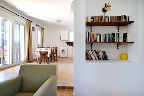 Villa | Wohnbereich | LCD-Fernseher