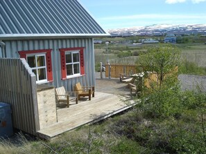 BBQ/picnic area - Vínland Cottage (Egilsstaðir)