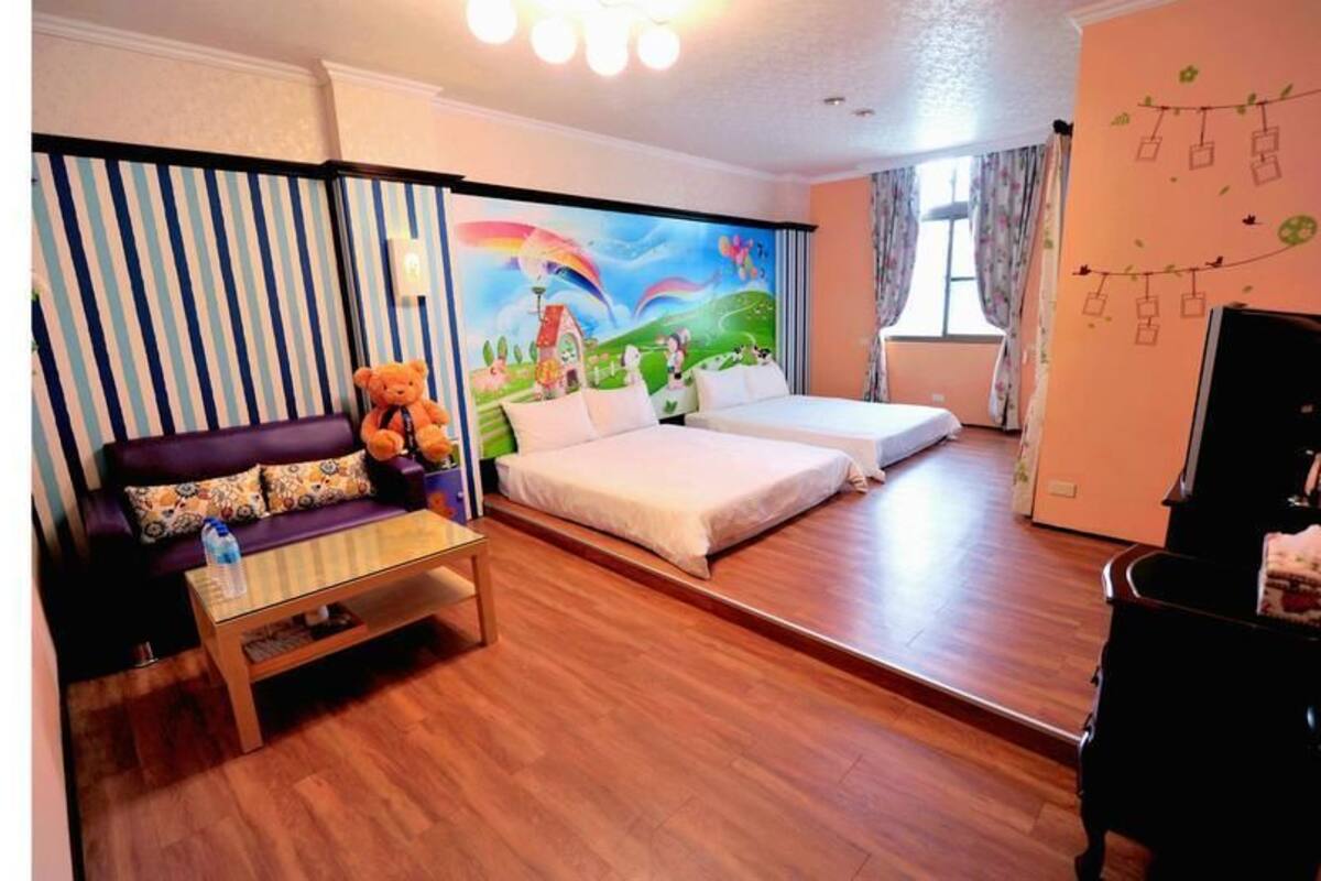 Standard-Vierbettzimmer, 2 Doppelbetten, Nichtraucher | Schreibtisch, Verdunkelungsvorhänge, kostenloses WLAN, Bettwäsche