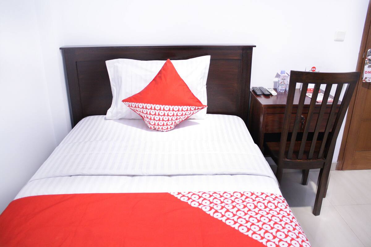 Standard Single Room | Desk, soundproofing, free WiFi, bed sheets