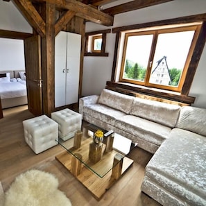 50-cm Smart TV with premium channels, TV - Chalet Petit Palais (East Sarajevo)