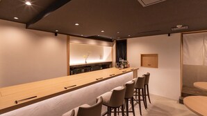 酒吧（店内）