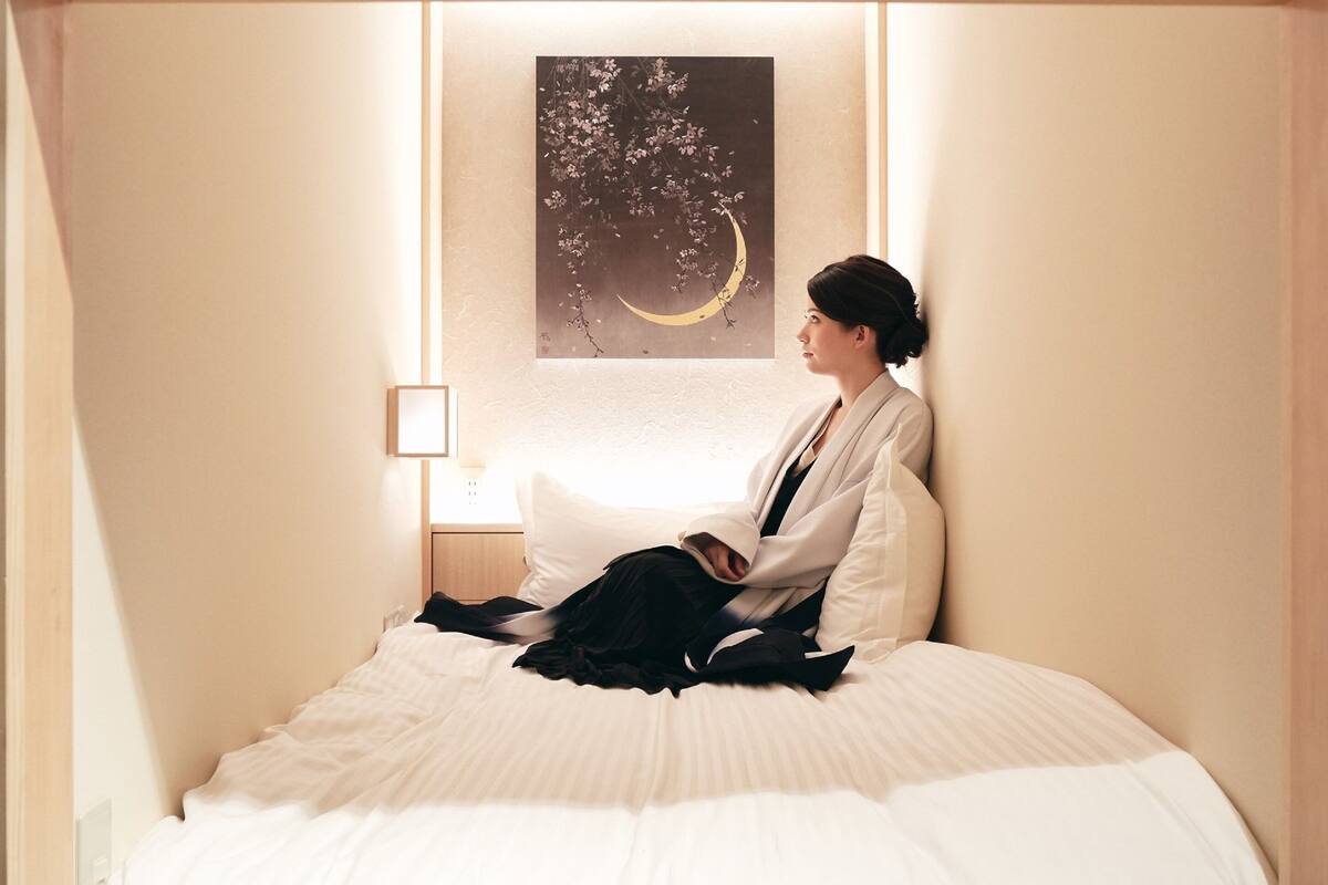 Down comforters, in-room safe, WiFi (free), bed sheets