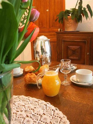 包含每日欧式早餐