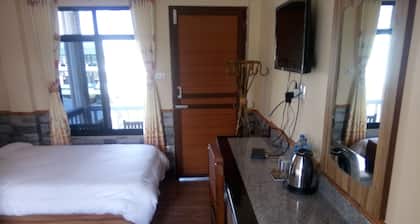 Kingfisher Jungle Trekking Tour